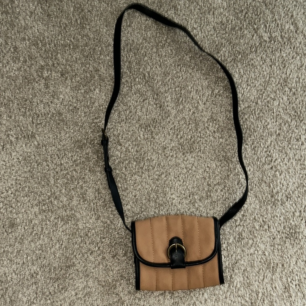 Universal Threads Purse - Picture 3 of 6